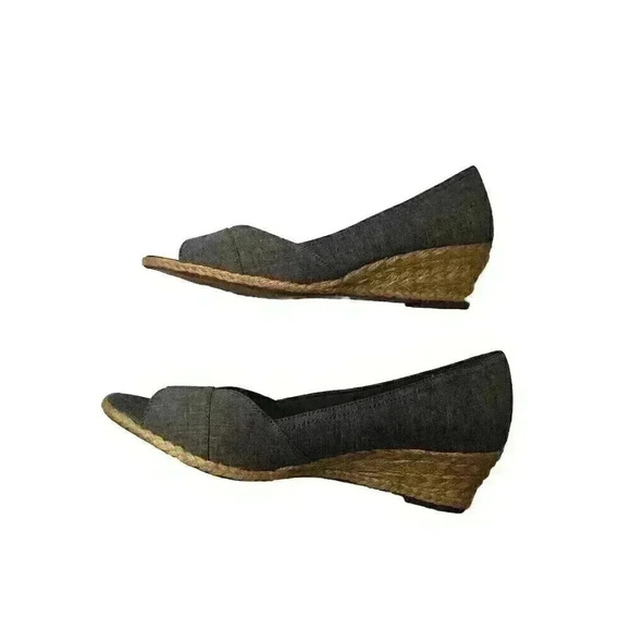 Coach & Four Womens Size 10 Denim Look Espadrille Sandals Peep Toe - Picture 4 of 5